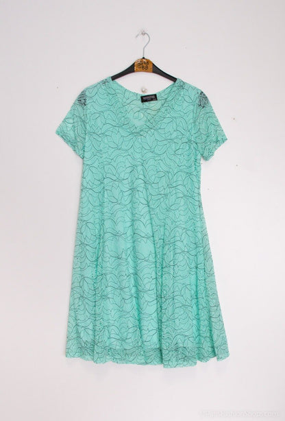 Lace dress - Stora Storlekar