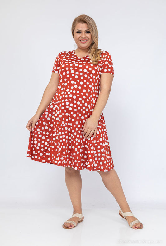 Flared polka dot dress - Stora Storlekar