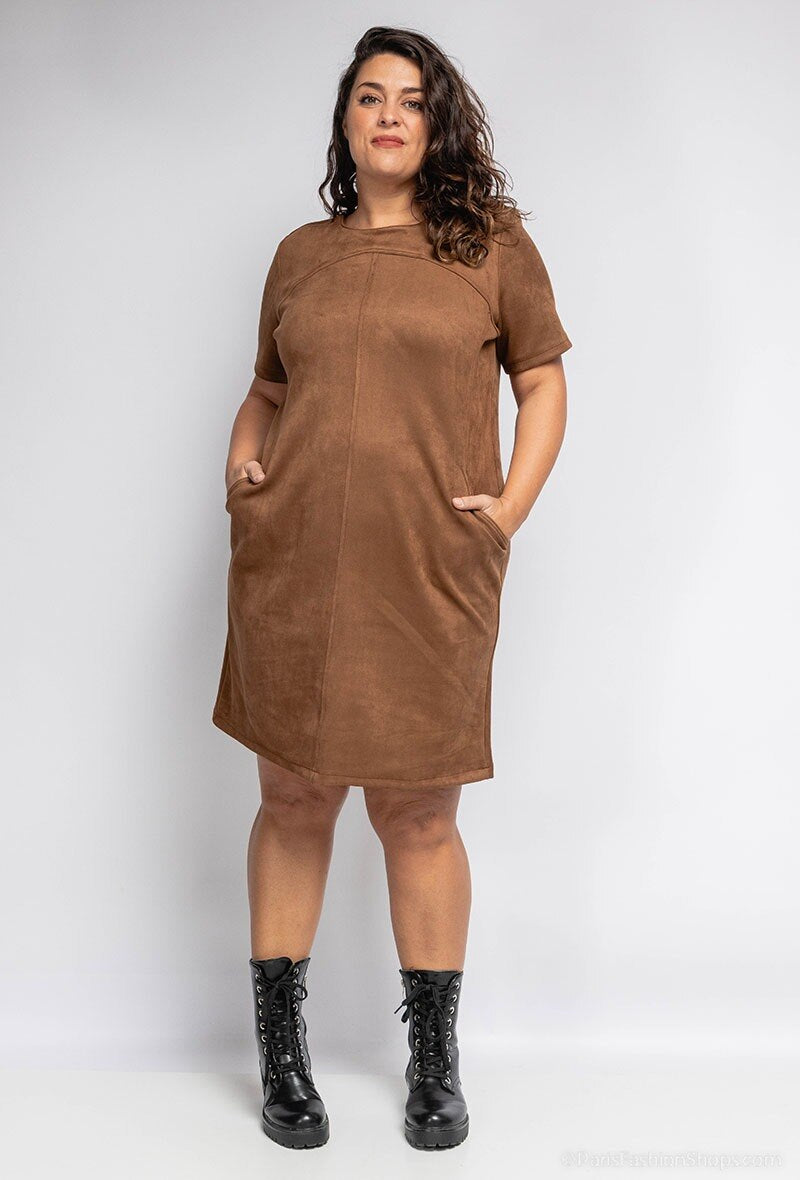 Suede dress - Stora Storlekar