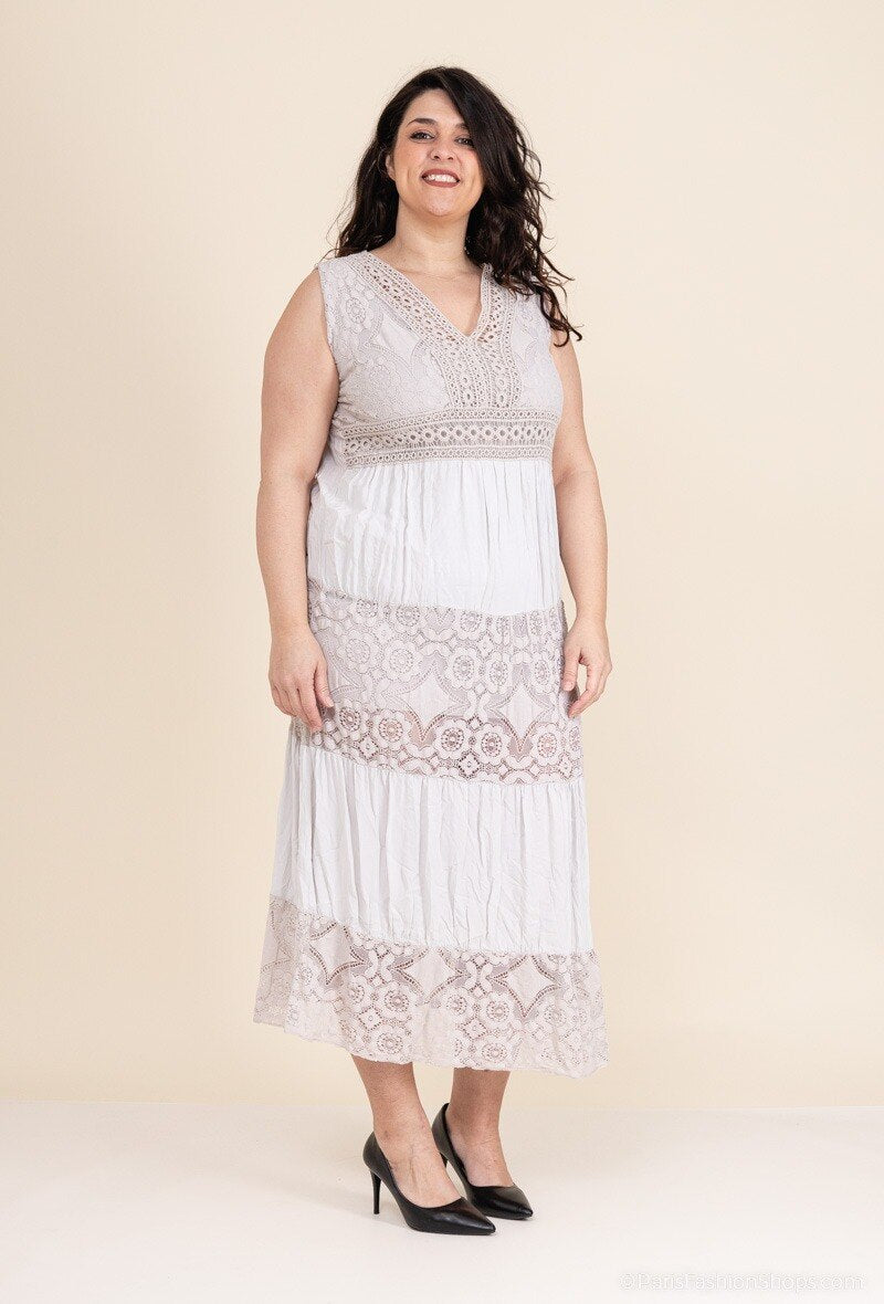 Lace Plus Size Dress - Vacker och Bekväm