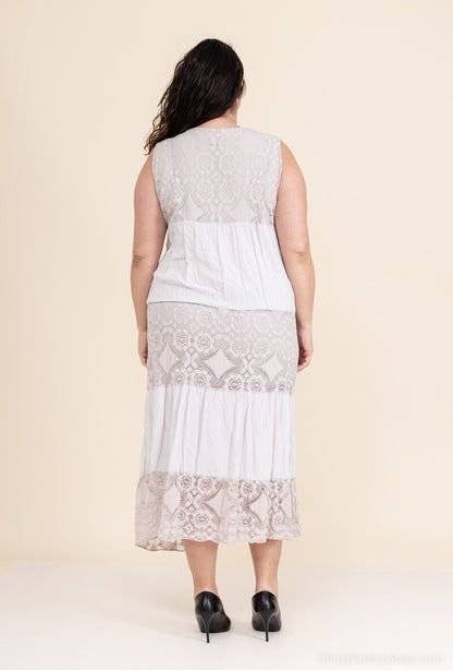 Lace Plus Size Dress - Vacker och Bekväm