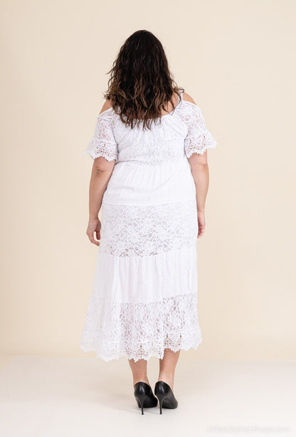 Lace Dress - Plus Size för Vackra Kvinnor