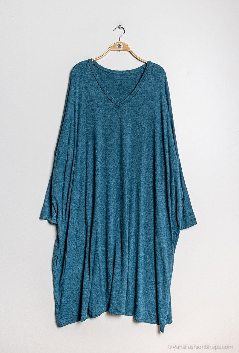 Soft V-neck oversized sweater dress - Plus Size