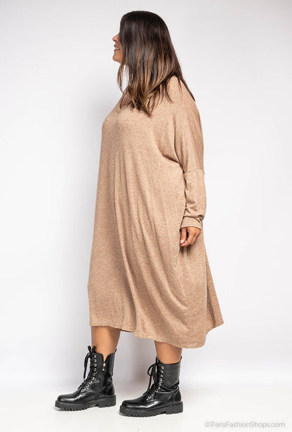 Mjuk V-ringad Oversized Klänning - Plus Size