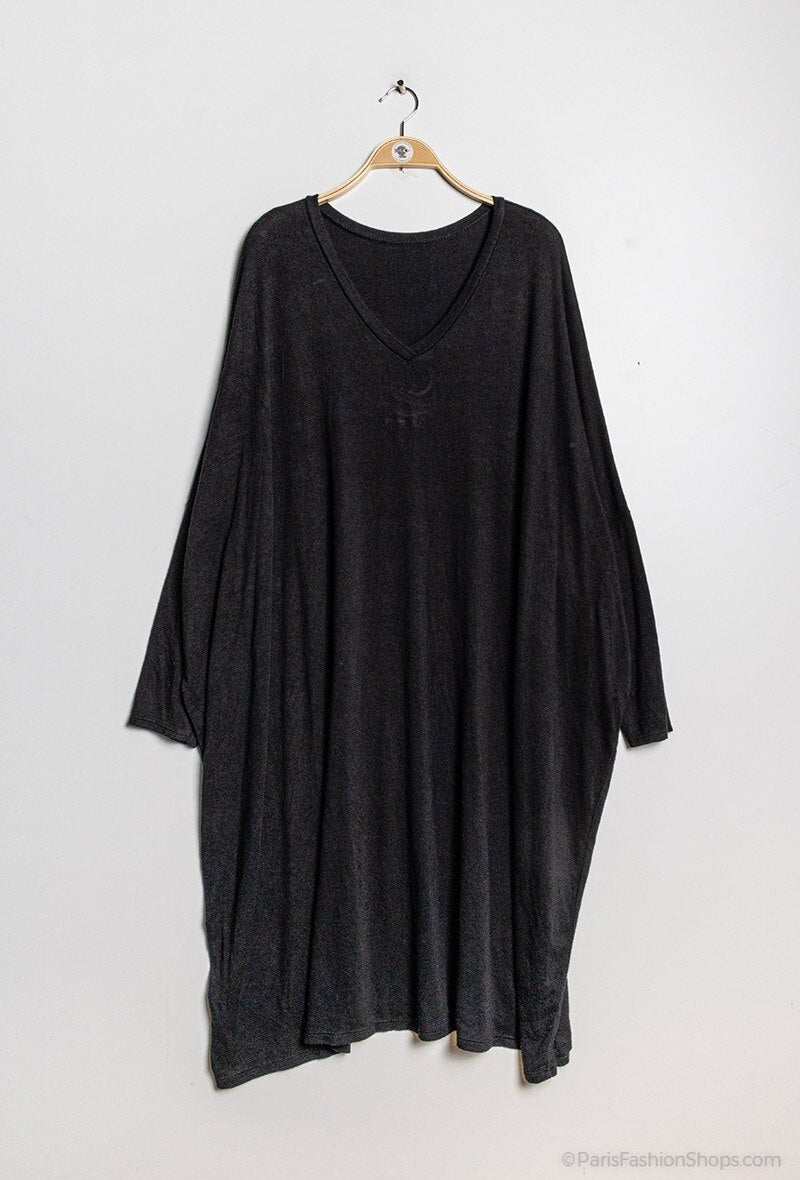 Soft V-neck oversized sweater dress - Plus Size